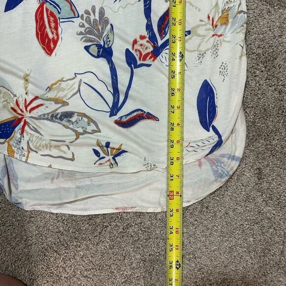 NWT Philosophy Shirt Women’s Small Cream White Floral Print Long Side Slit Soft - Picture 9 of 11